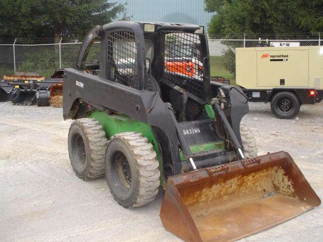 Minicargadores Deere 240