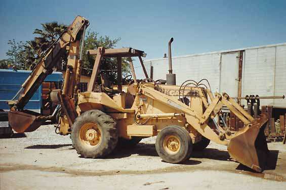 Backhoe Loaders Case 680K