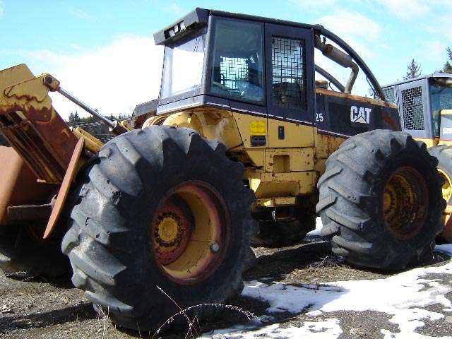 Forestales Maquinas Caterpillar 525