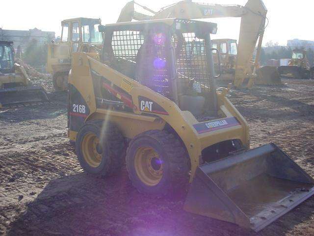 Minicargadores Caterpillar 216B  seminueva en perfecto estado Ref.: 1200699438146168 No. 2