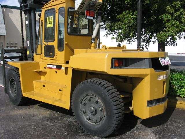 Montacargas Caterpillar V 180 B