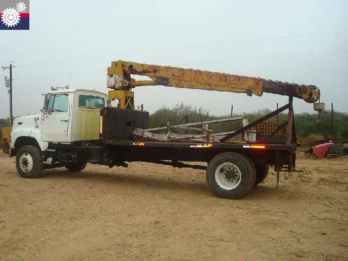 Gruas Ford L-8000  importada de segunda mano Ref.: 1227635551929900 No. 3