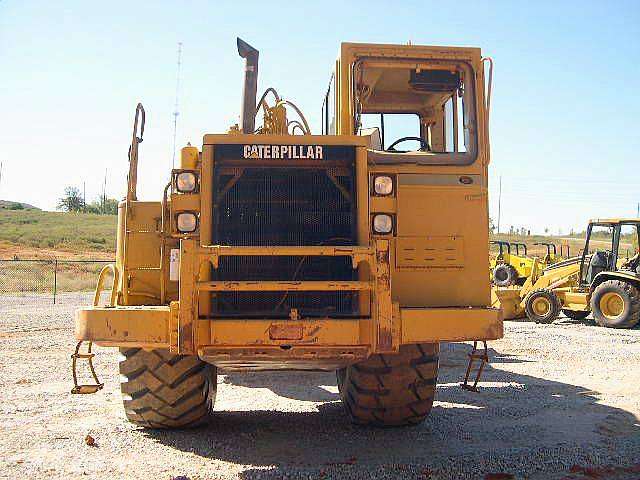 Screpers Caterpillar 621F