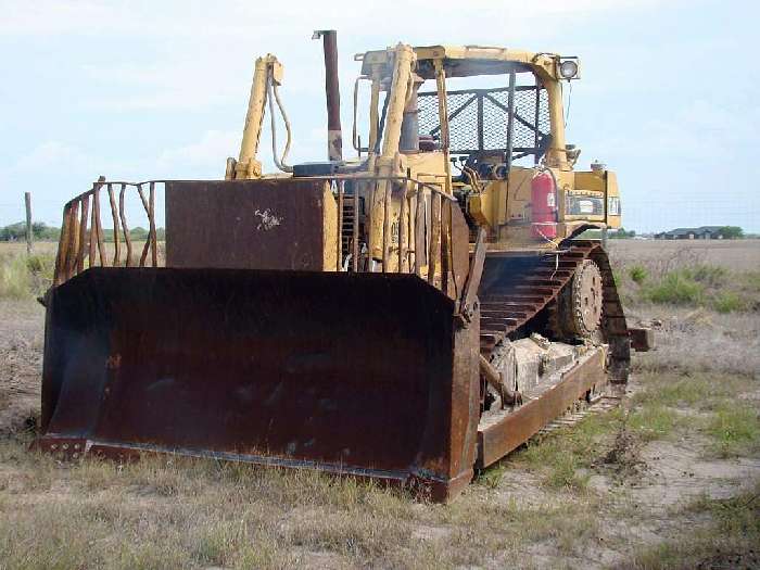 Dozers/tracks Caterpillar D6H