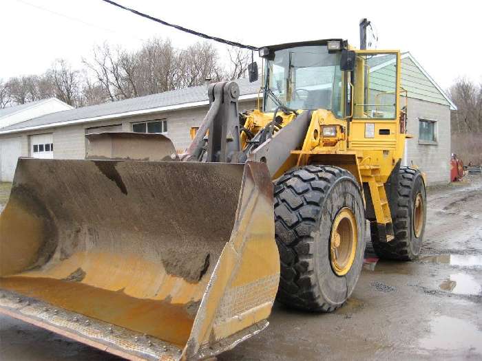 Cargadoras Sobre Ruedas Volvo L150  seminueva en perfecto estado Ref.: 1255453286712711 No. 2