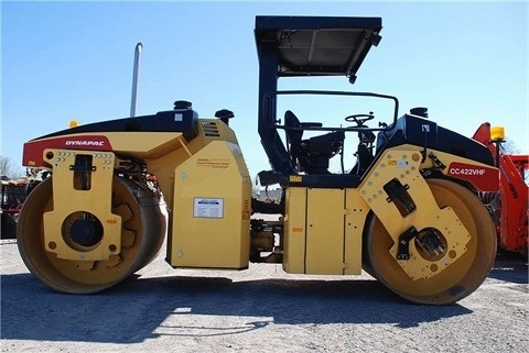 Compactadora Vibratoria Dynapac CC422