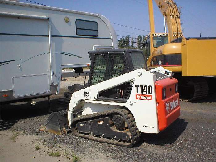 Minicargadores Bobcat T140  en optimas condiciones Ref.: 1274977462718665 No. 3