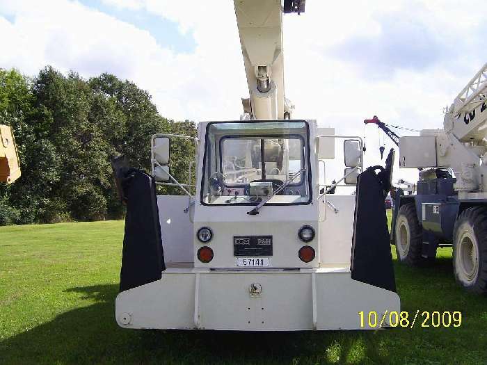 Gruas P & H CN122