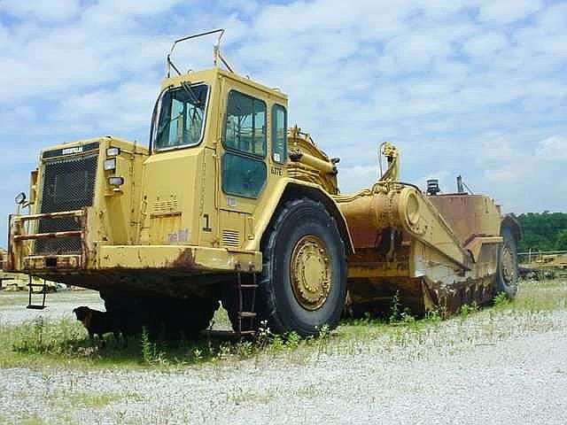 Screpers Caterpillar 637E