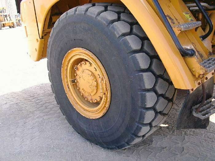 Camiones De Carga Caterpillar 725  usada en buen estado Ref.: 1288142023515454 No. 4