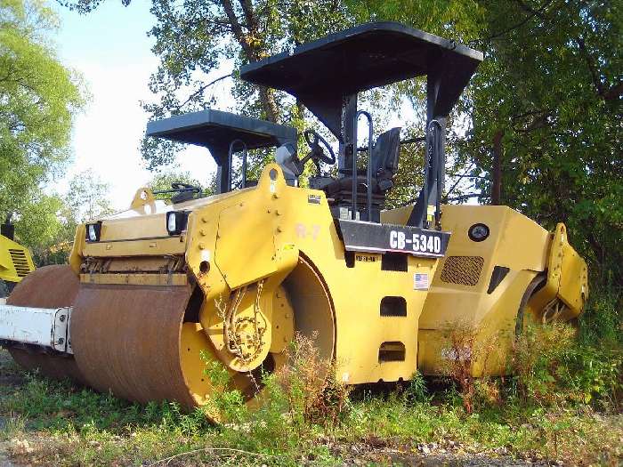 Compactadora De Doble Rodillo Caterpillar CB 534