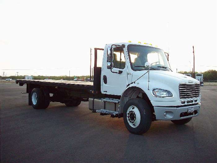 Tractocamion Freightliner BUSINESS CLASS M2106