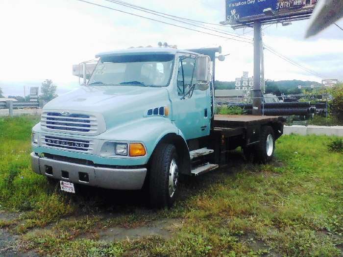 Tractocamion Freightliner BUSINESS CLASS M2106