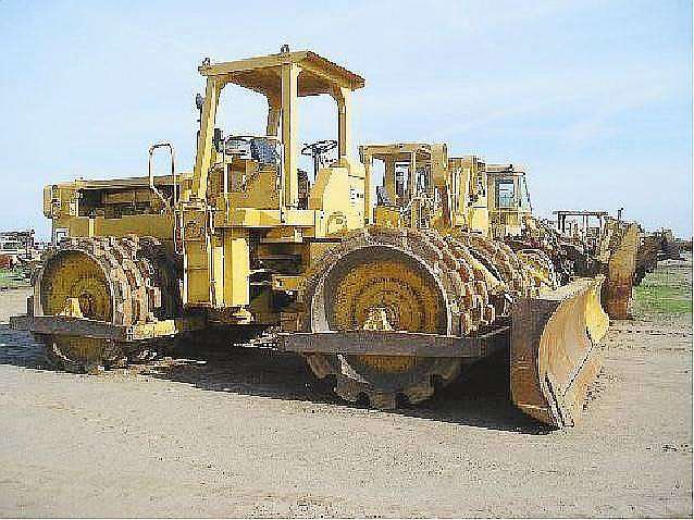 Soil Compactors Caterpillar 825B