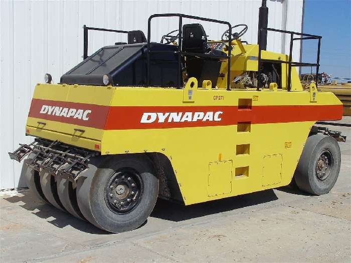 Compactadora Con Llantas Dynapac CP271