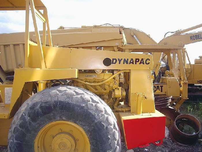 Compactadora Vibratoria Dynapac CA25D