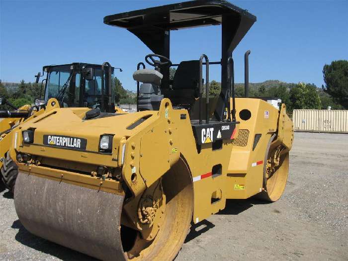 Vibratory Compactors Caterpillar CB-534D