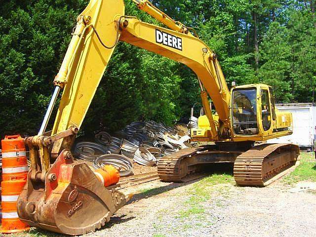 Hydraulic Excavator Deere 270D LC