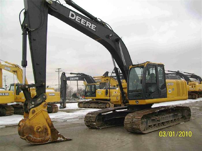 Hydraulic Excavator Deere 240D
