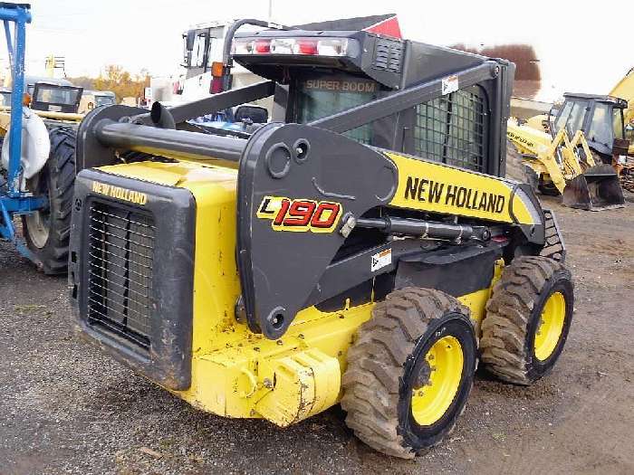 Minicargadores New Holland L190  de segunda mano Ref.: 1320880400047328 No. 3