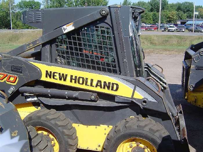 Minicargadores New Holland L170