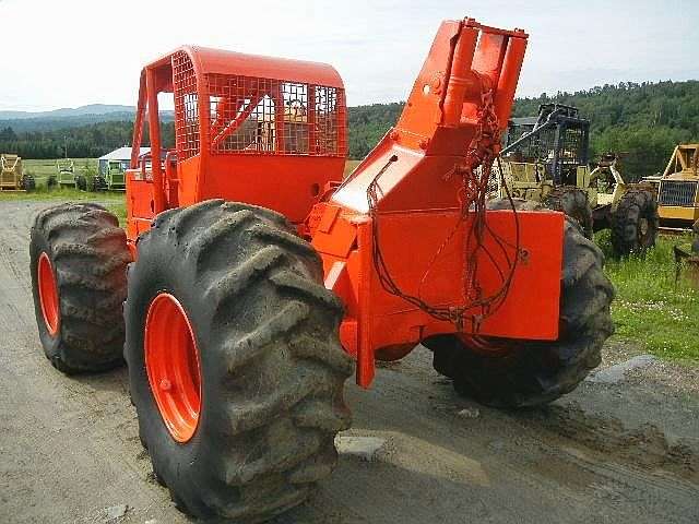 Forestales Maquinas Timberjack 230  seminueva en venta Ref.: 1321560833463298 No. 2