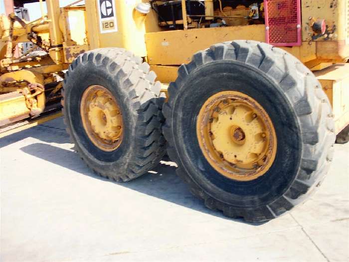 Motoconformadoras Caterpillar 120