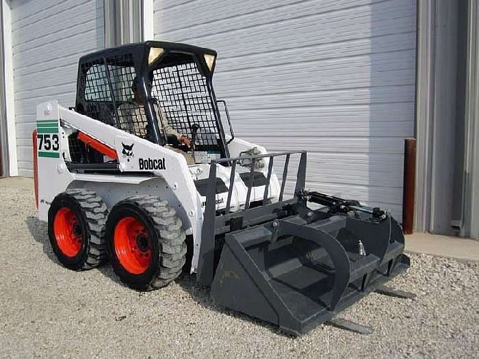 Minicargadores Bobcat 753G  seminueva en venta Ref.: 1322177442484081 No. 3