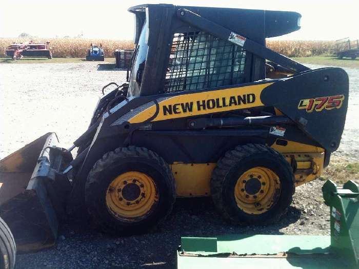 Minicargadores New Holland L175  seminueva Ref.: 1322681765255446 No. 2