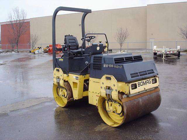 Compactadora Vibratoria Bomag BW120  en venta, usada Ref.: 1325030974291826 No. 4