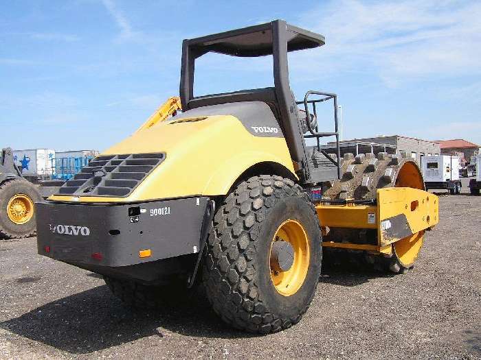 Compactadora Vibratoria Volvo SD100