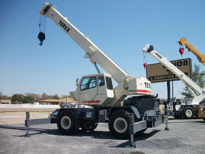 Gruas Terex RT600  de segunda mano a la venta Ref.: 1325721807527772 No. 4