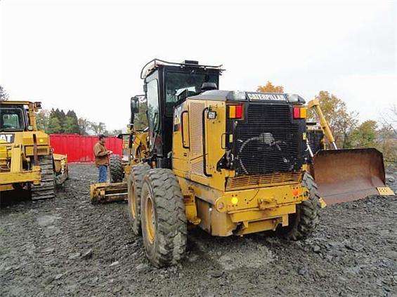 Motoconformadoras Caterpillar 120M  de segunda mano a la venta Ref.: 1328921176442996 No. 3