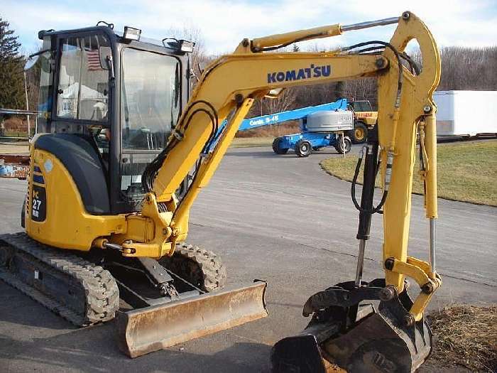 Excavadoras Hidraulicas Komatsu PC27MR  de medio uso en venta Ref.: 1330135263157833 No. 2