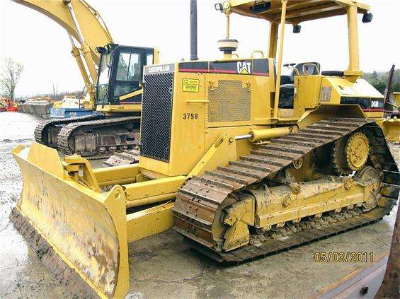 Tractores Sobre Orugas Caterpillar D5M  de segunda mano en venta Ref.: 1330555171615692 No. 2