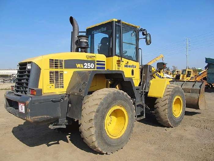 Cargadoras Sobre Ruedas Komatsu WA250  de bajo costo Ref.: 1336675051285581 No. 3