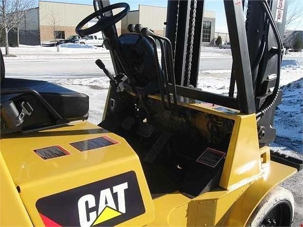 Montacargas Caterpillar GC70K  de segunda mano a la venta Ref.: 1347992129391061 No. 3