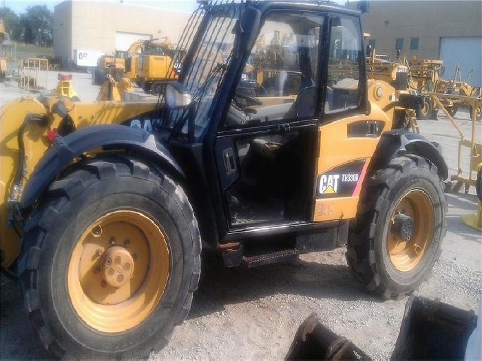 Montacargas Caterpillar TH330B