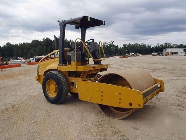 Compactadora Vibratoria Caterpillar CS-423E