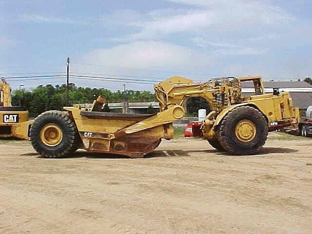 Screpers Caterpillar 621B