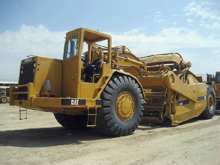 Screpers Caterpillar 633D