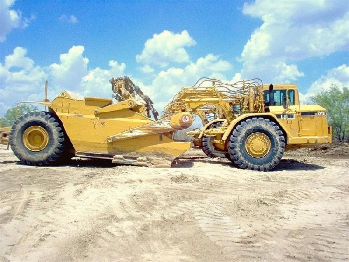 Screpers Caterpillar 623G