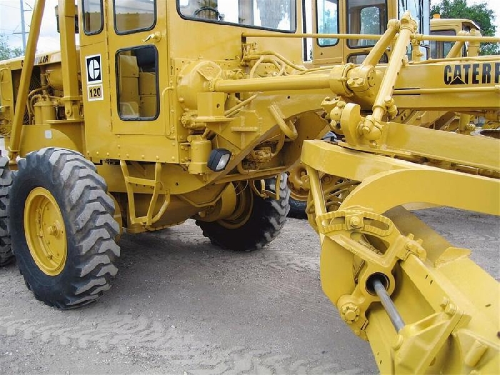 Motoconformadoras Caterpillar 120  seminueva en venta Ref.: 1349806214180569 No. 3