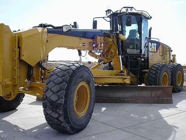 Motoconformadoras Caterpillar 14M