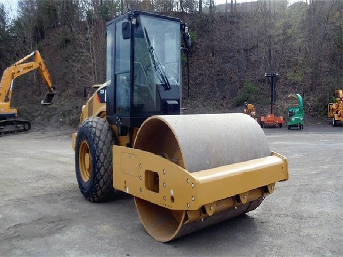 Compactadora Vibratoria Caterpillar CS56  usada a buen precio Ref.: 1350925673098037 No. 2