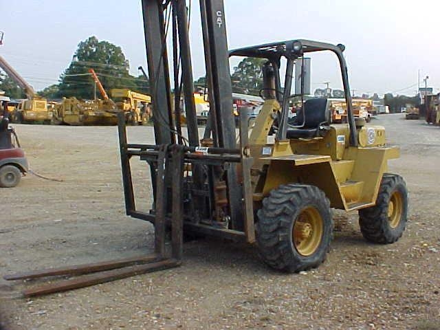 Montacargas Caterpillar R80