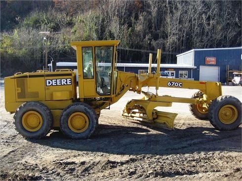 Motoconformadoras Deere 670C