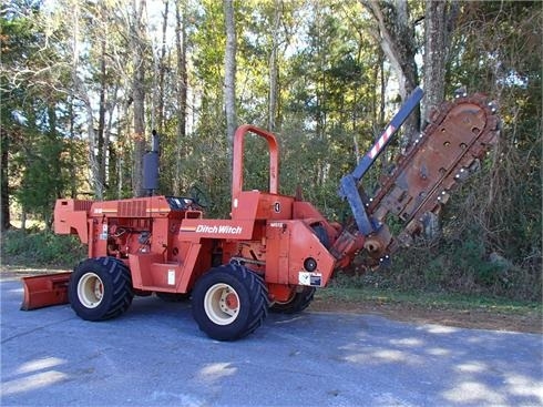 Zanjadora Ditch Witch 7610