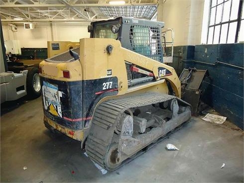 Minicargadores Caterpillar 277  de medio uso en venta Ref.: 1364244656959163 No. 2