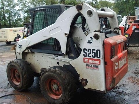 Minicargadores Bobcat S250